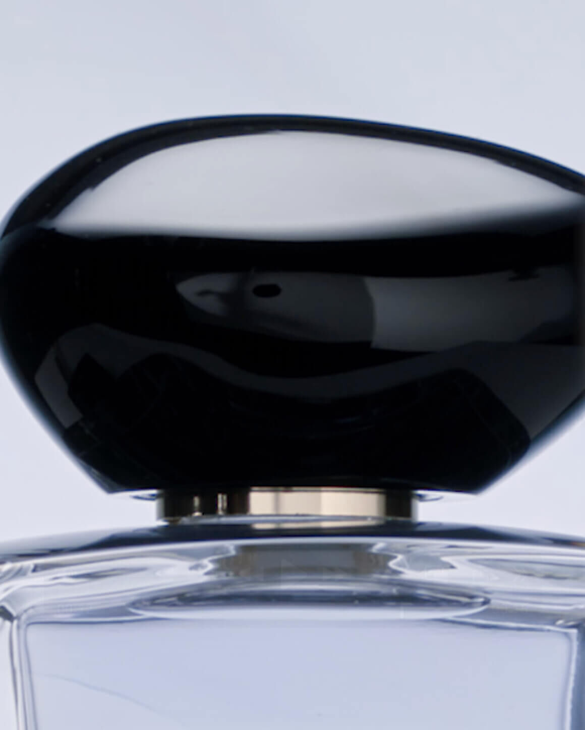 Iris Bleu Cristal bottle