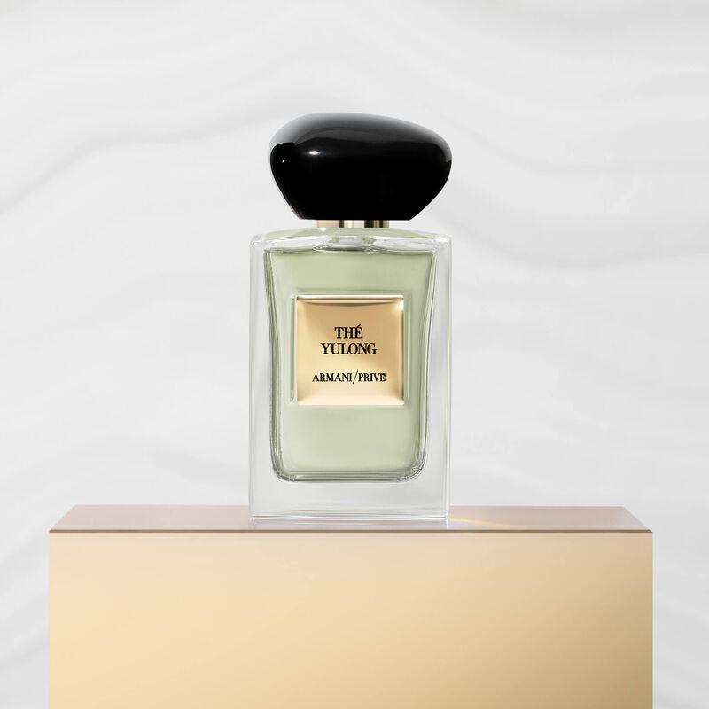 Thé Yulong Eau de Toilette Una fragancia fresca y amaderada de Les Eaux de Armani Privé 100 ml